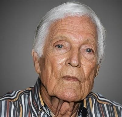 Richard Chamberlain w spokojnej pozie, w swoim domu na Hawajach, oddający się pasji malowania, symbolizującej jego życie po odejściu z Hollywood.