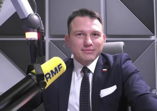 Kluczowe daty i osiągnięcia Sławomira Mentzena, ilustrujące jego karierę akademicką, polityczną i medialną.