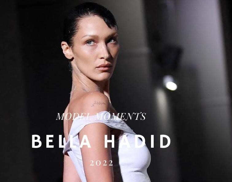 Bella Hadid z rodzeństwem Gigi i Anwarem oraz rodzicami Mohamedem i Yolandą, w rodzinnym portrecie oddającym bliskość i więzi rodzinne.